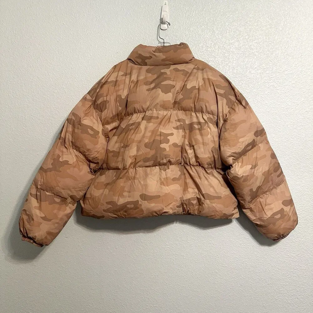 Fabletics Jacket Wander Cropped Puffer Womens Size 3X Beige Teddy Camo Full-Zip - Picture 2 of 10